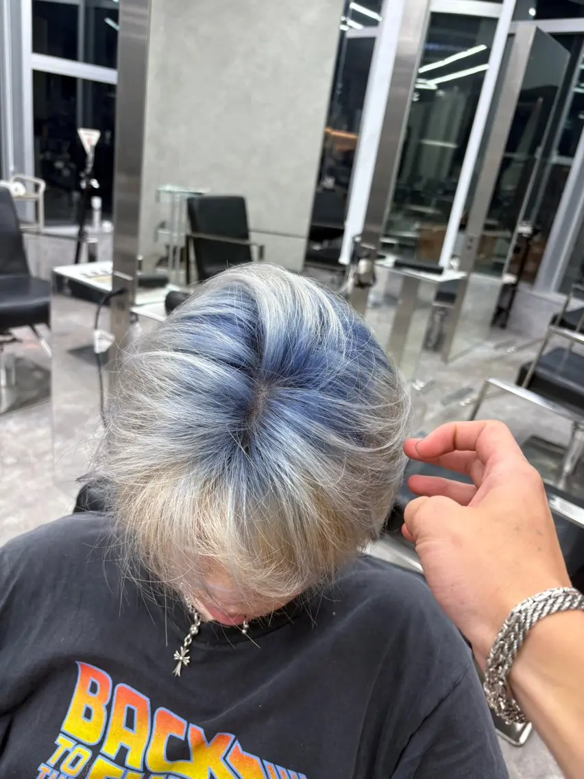 カラー メンズ デザインカラー ヘアカラー トリートメント Shimon モデル募集中🙌のヘアスタイル