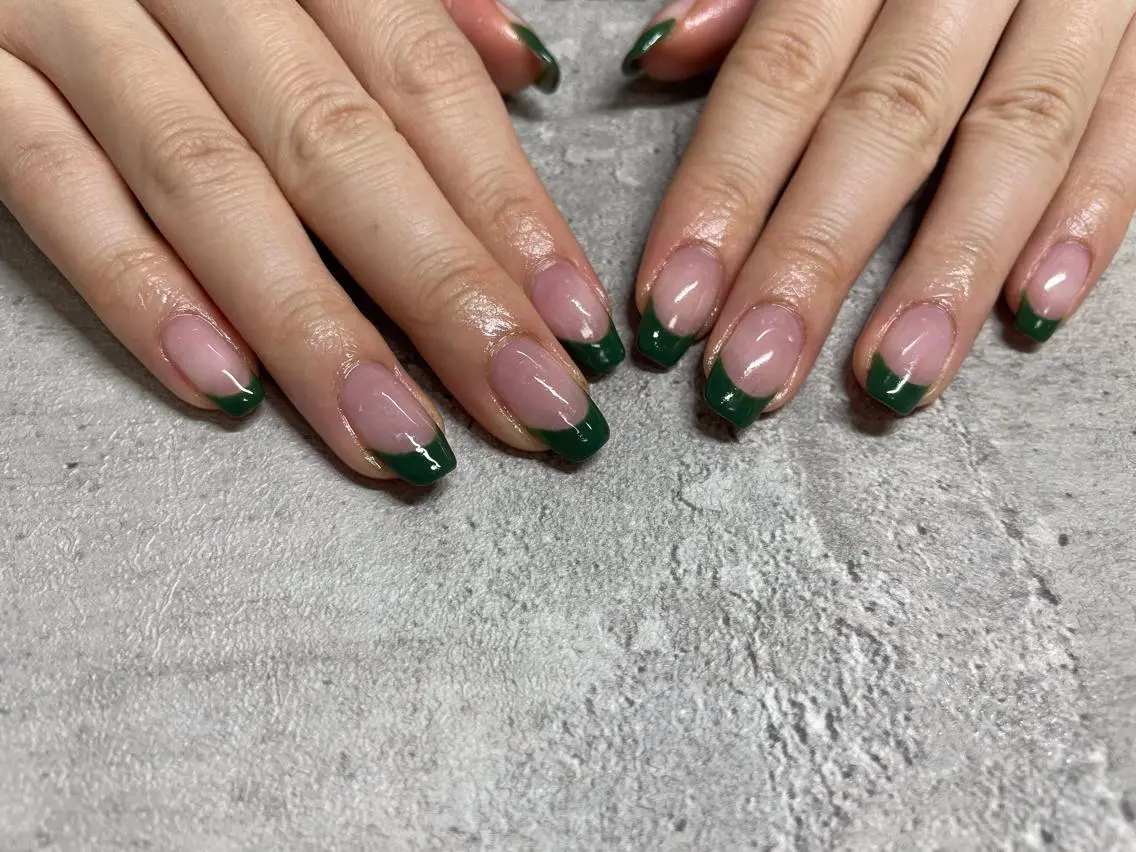 ネイル グリーン mogunail &blowのネイルデザイン