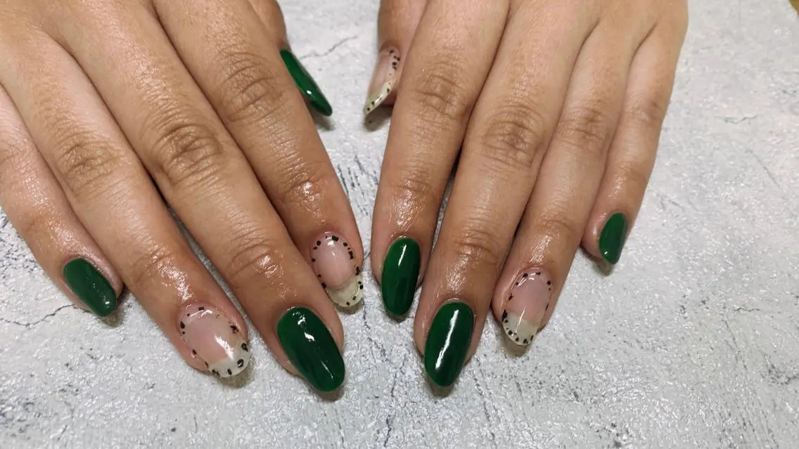 ネイル ハンドネイル mogunail &blowのネイルデザイン