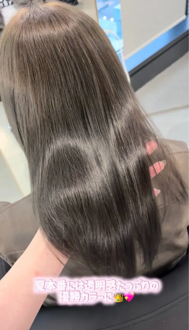 ロング カラー ベージュカラー ブリーチ 透明感カラー ブリーチなしカラー オリーブベージュ ヘアカラー トレンドスタイル/ ワンホン/YURIのヘアスタイル