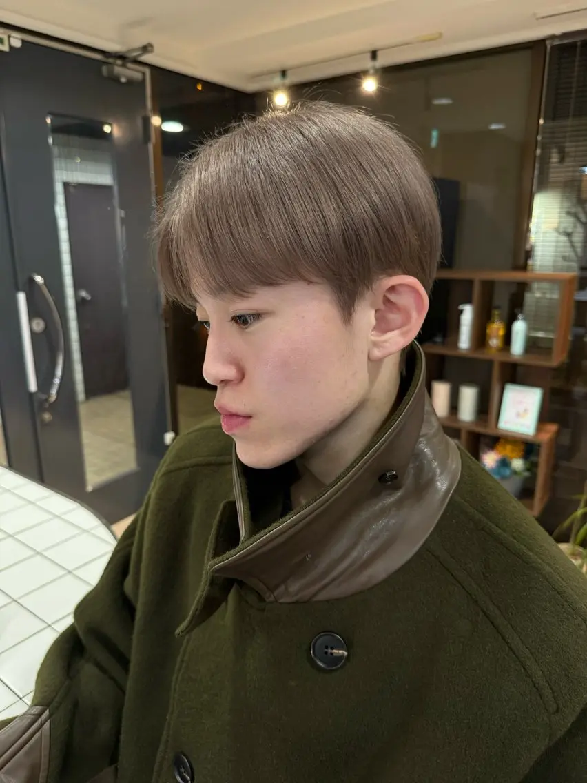 ショート カラー ベージュカラー ミルクティーベージュ 宮嶋 蓮のヘアスタイル