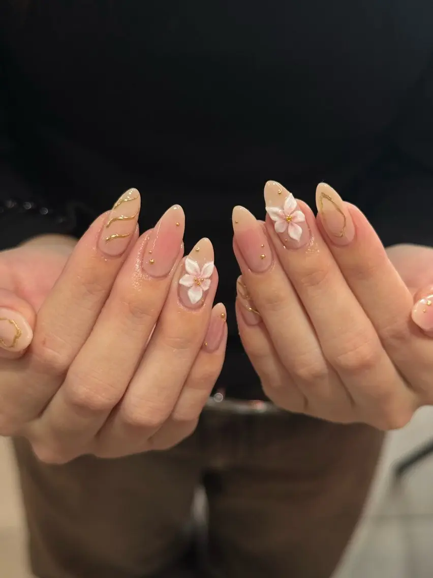 ネイル ハンドネイル 🍒 akariのネイルデザイン