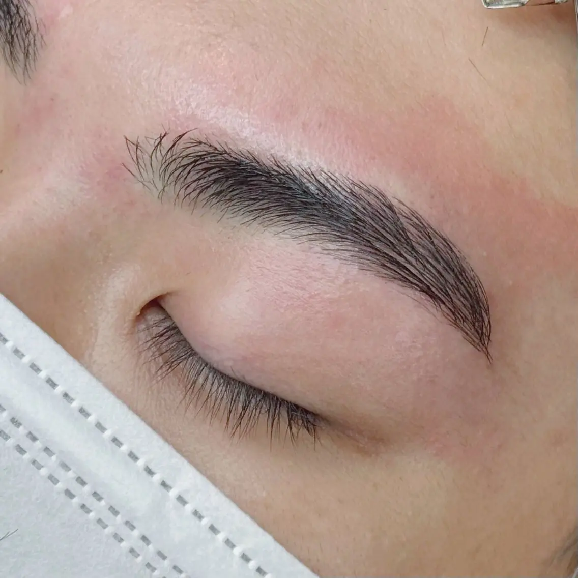 メンズ アイブロウ ルリアンチッタ 眉毛/まつげパーマの眉毛・アイブロウイメージ