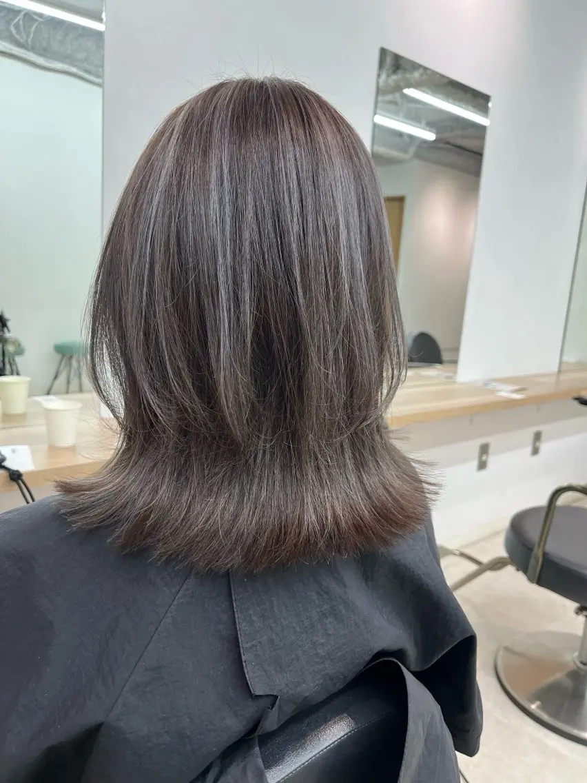 ミディアム ヘアカラー ️🩵RINKA/ 艶color🩵のヘアスタイル