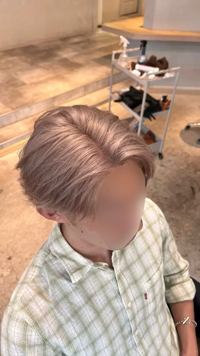ショート ヘアカラー 野村 星斗のヘアスタイル