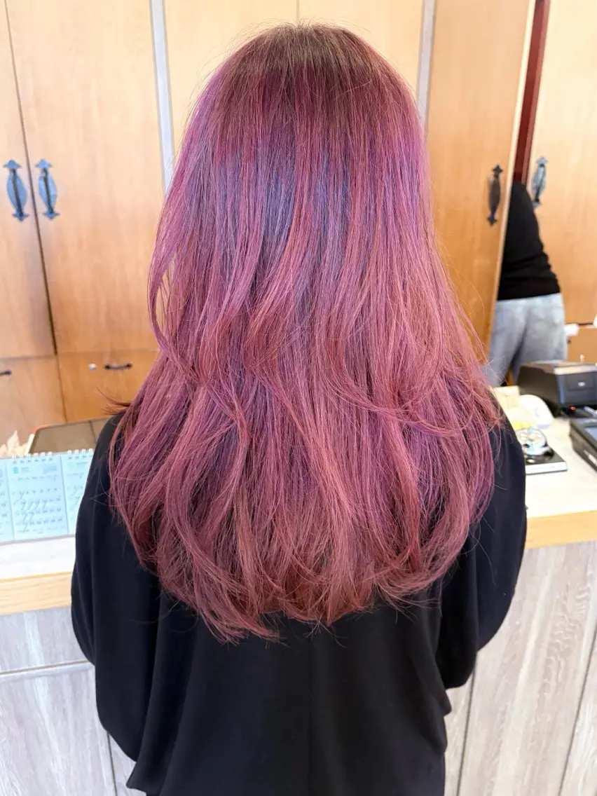 ロング 石平 暖のヘアスタイル