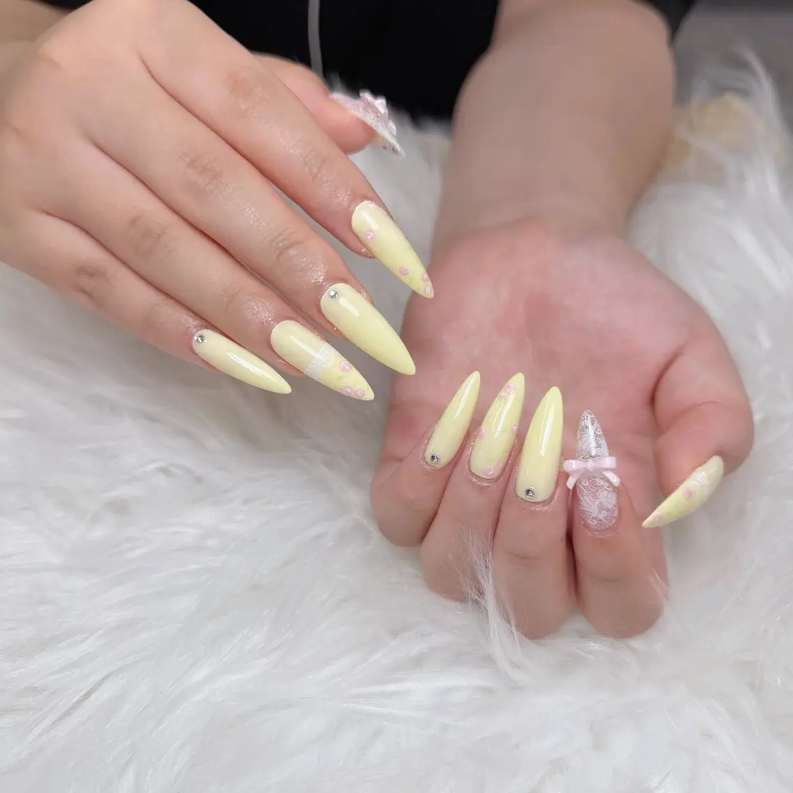ネイル フレンチネイル キラキラネイル 韓国ネイル シンプルネイル ワンホンネイル ハンドネイル MEI Nailのネイルデザイン