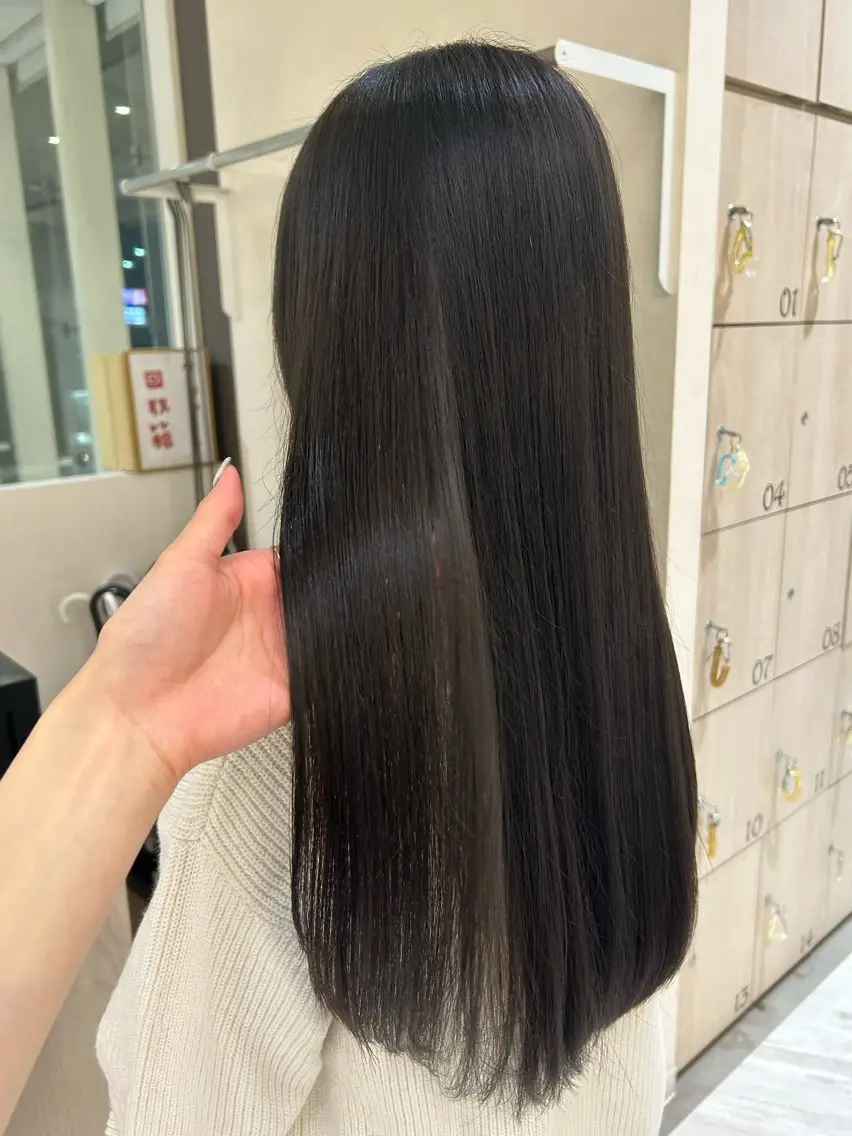 ロング カラー 黒髪 透明感カラー 森川 颯香のヘアスタイル