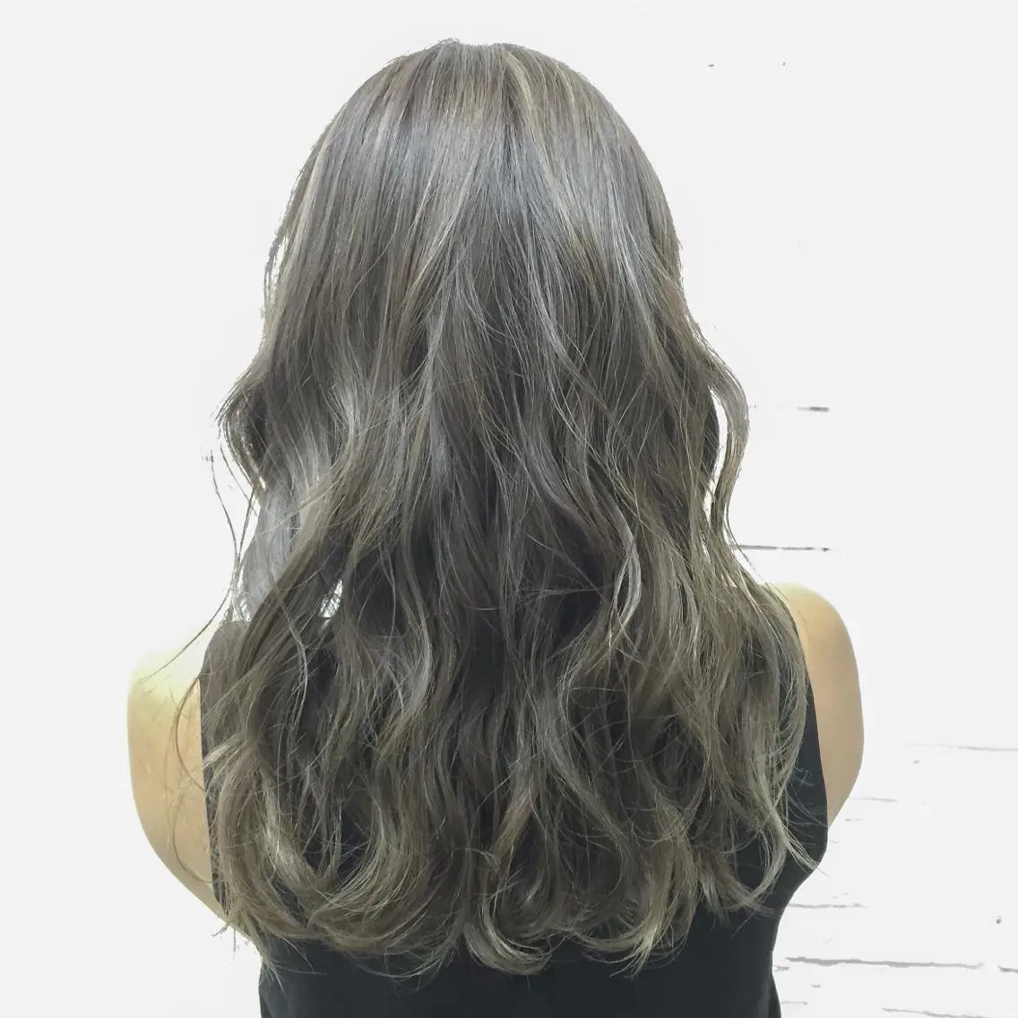 セミロング ロング カラー ヘアカラー トリートメント エクステリピート率 No.1 菊池　悠介のヘアスタイル