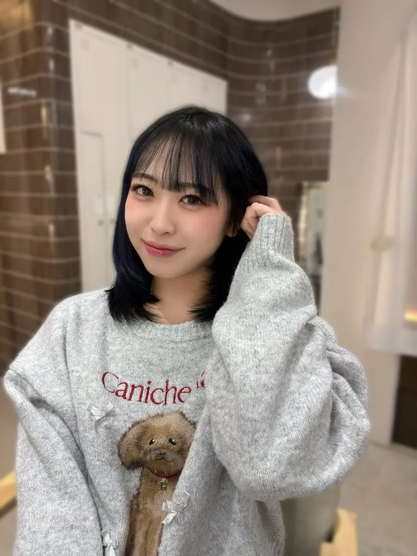 ミディアム カット ワンカールで決まる レイヤーカット‎🤍のヘアスタイル