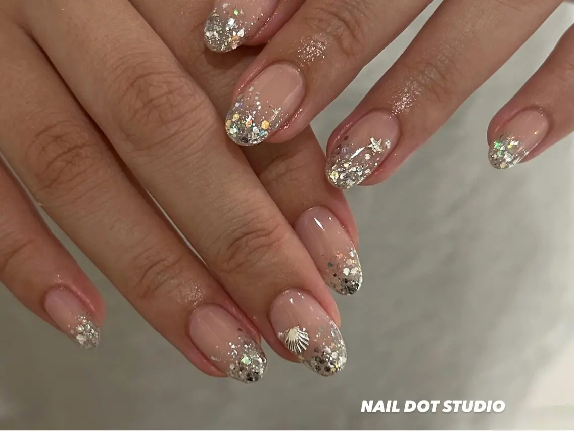 ネイル ハンドネイル NAILDOTSTU DIO SEINAのネイルデザイン