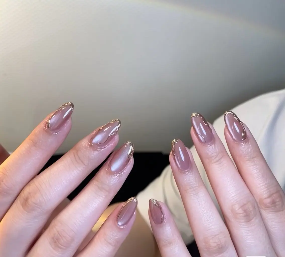 ネイル マグネットネイル ミラーネイル BabyYouMi nailのネイルデザイン