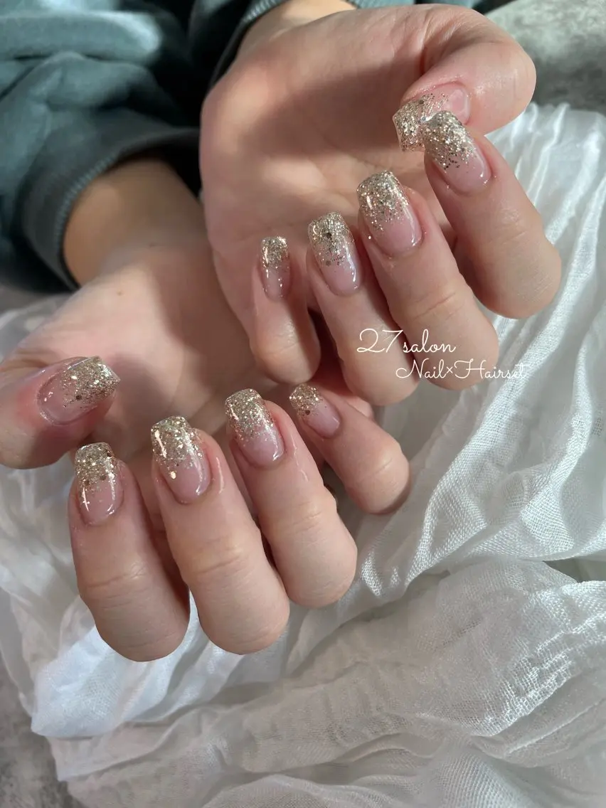 ネイル グラデーション ラメ(グリッター) ラメグラデーション 27salon yuinaのネイルデザイン