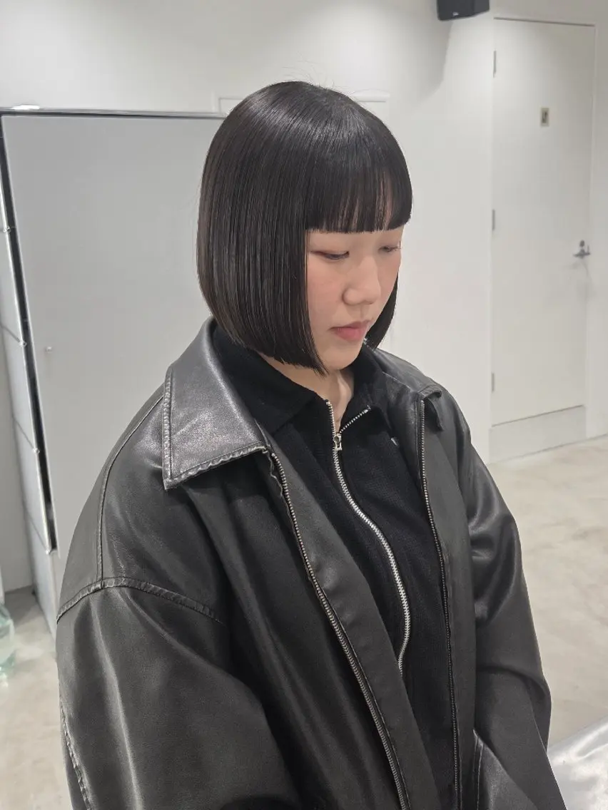 ショート ボブ 小顔カット カット ヘアカラー トリートメント YOKUTO/透明感 ️カラー30日空き有のヘアスタイル