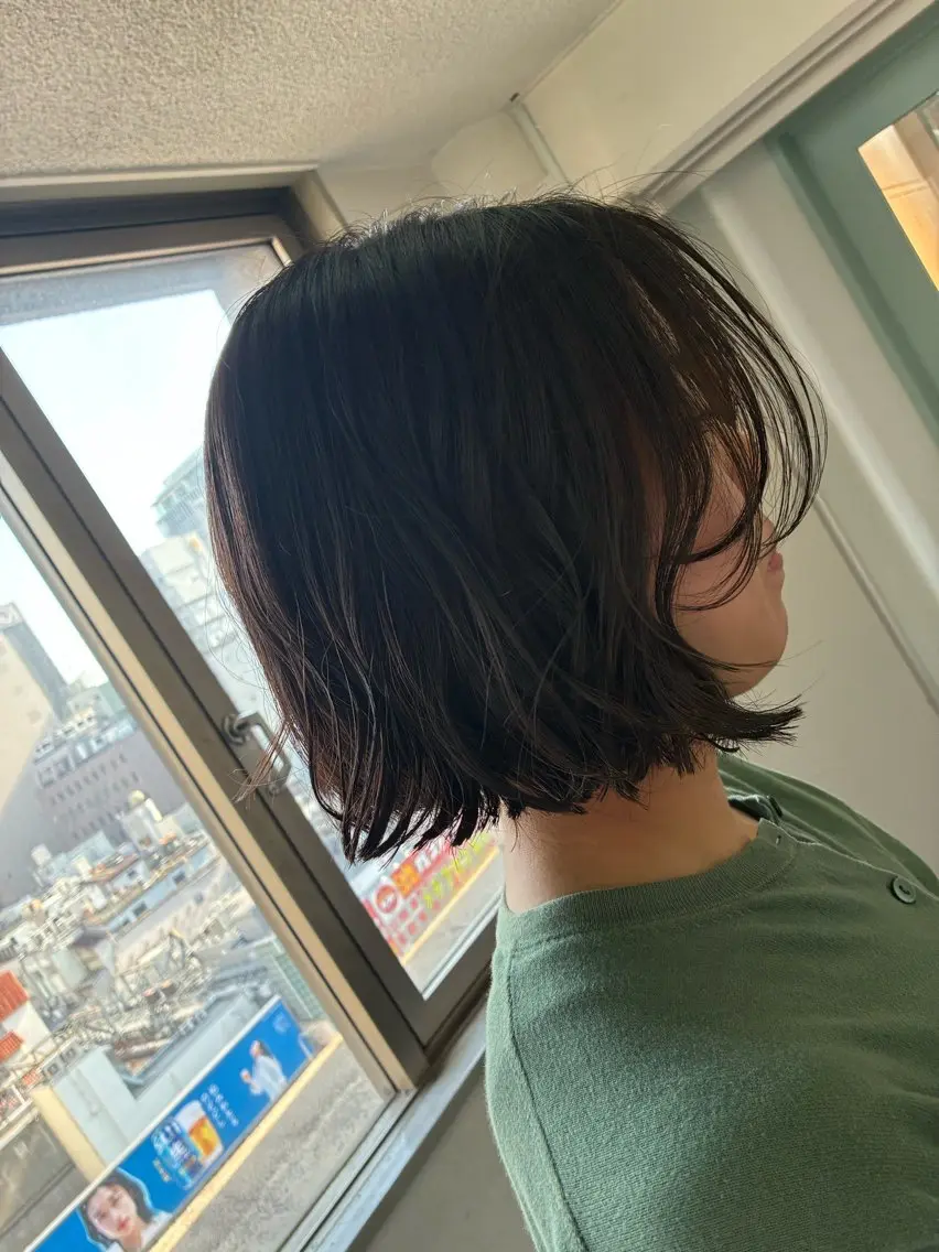 ショート カラー ボブ misaki 顔周りカット/なんばのヘアスタイル