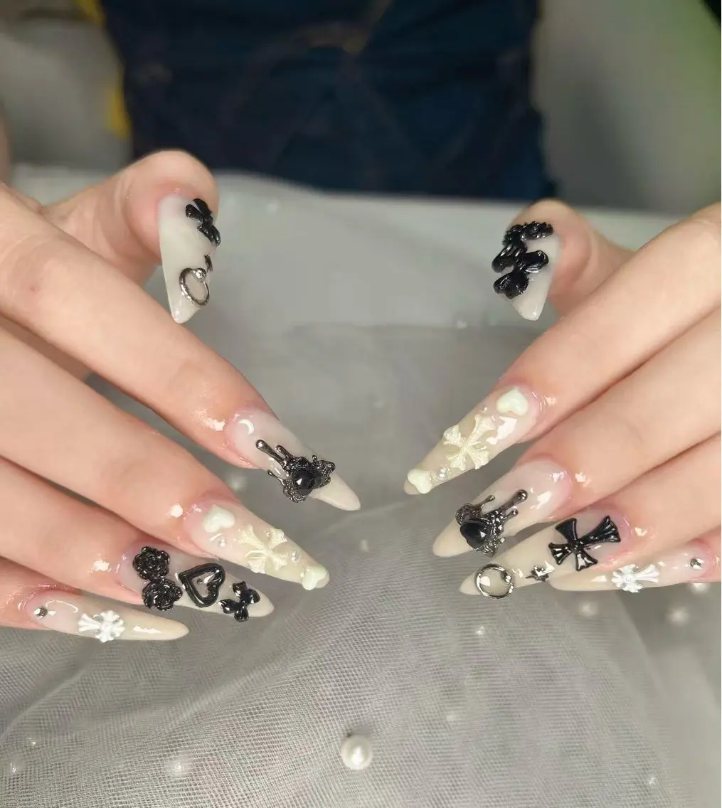 ネイル ハンドネイル ゆゆ 🌻ひまわりサロンのネイルデザイン