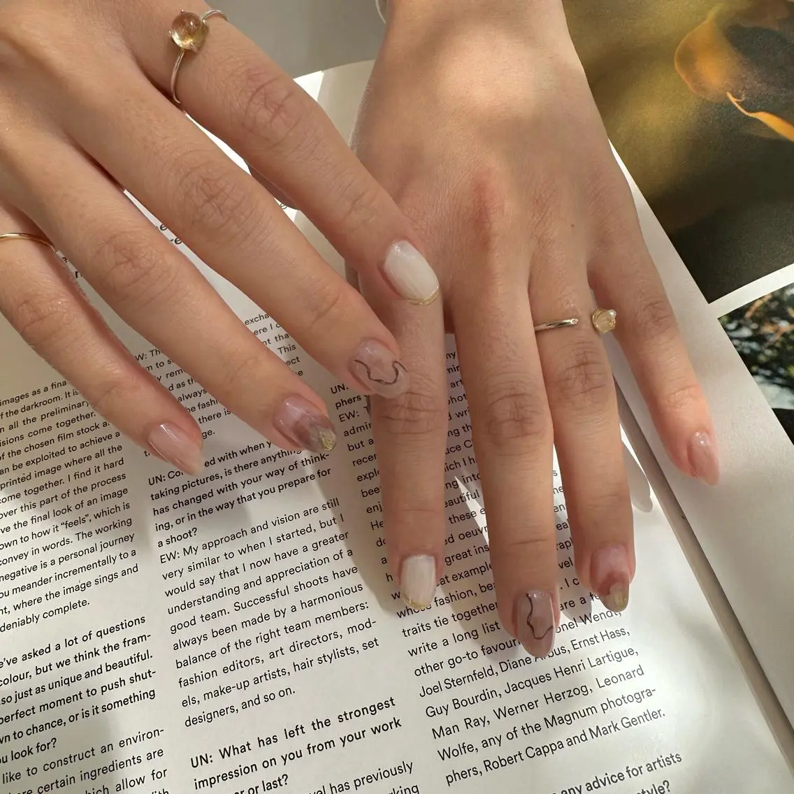 ネイル ブラウン ホワイト cocoro nail salonのネイルデザイン