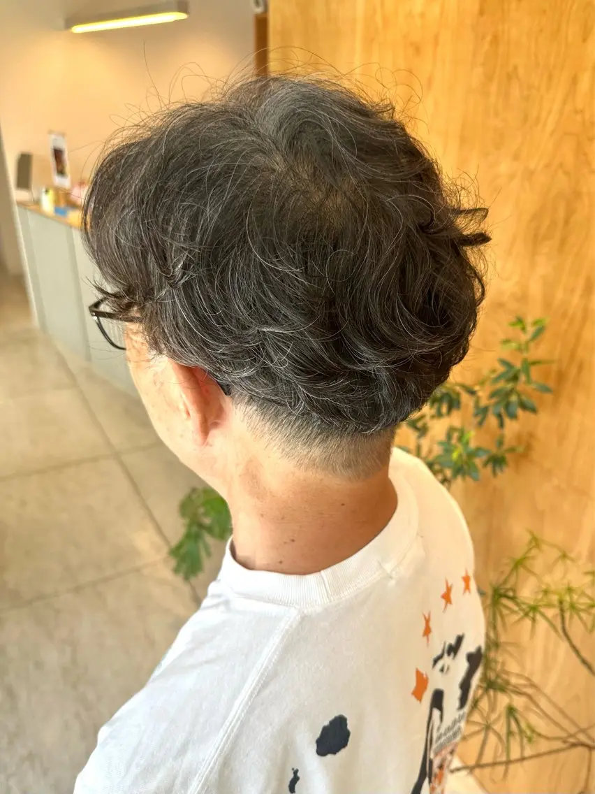 ミディアム パーマ メンズ ミディアムパーマ メンズパーマ ニュアンスパーマ 🔥メンズ特化 /パーマ&カット🌀のヘアスタイル