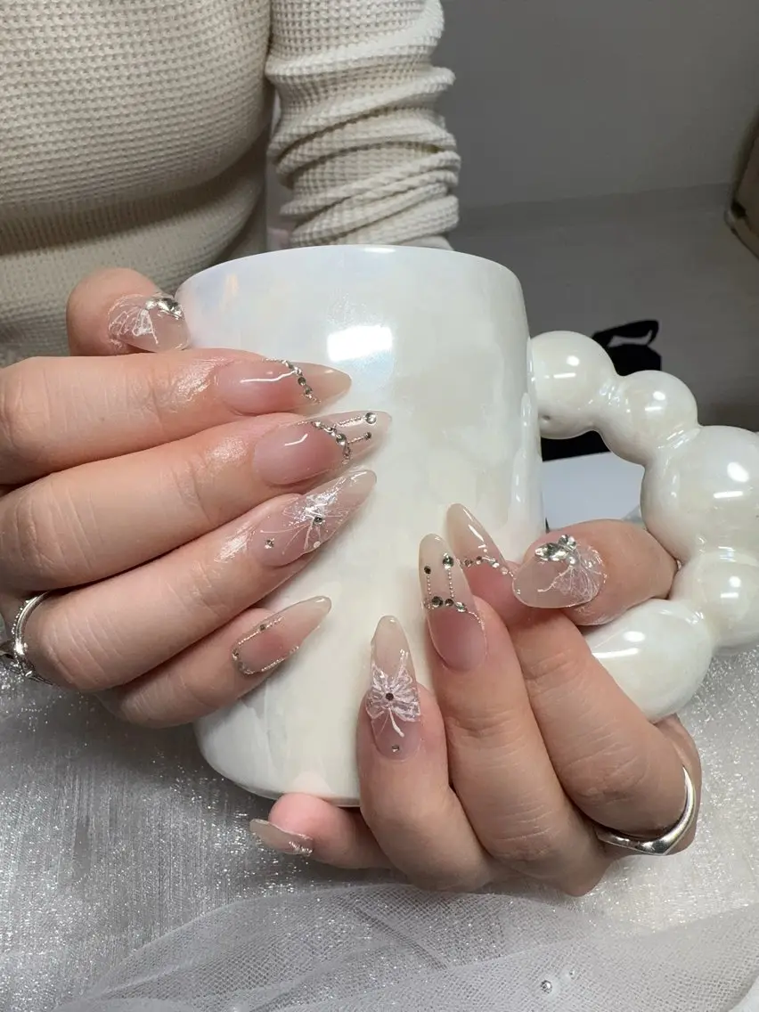 ネイル ワンホンネイル ハンドネイル ＆ME アンドミーのネイルデザイン