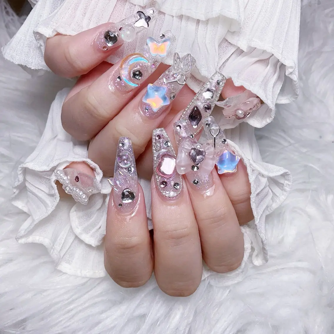 ネイル ハンドネイル 🍭Yun nail hyejin🌸のネイルデザイン