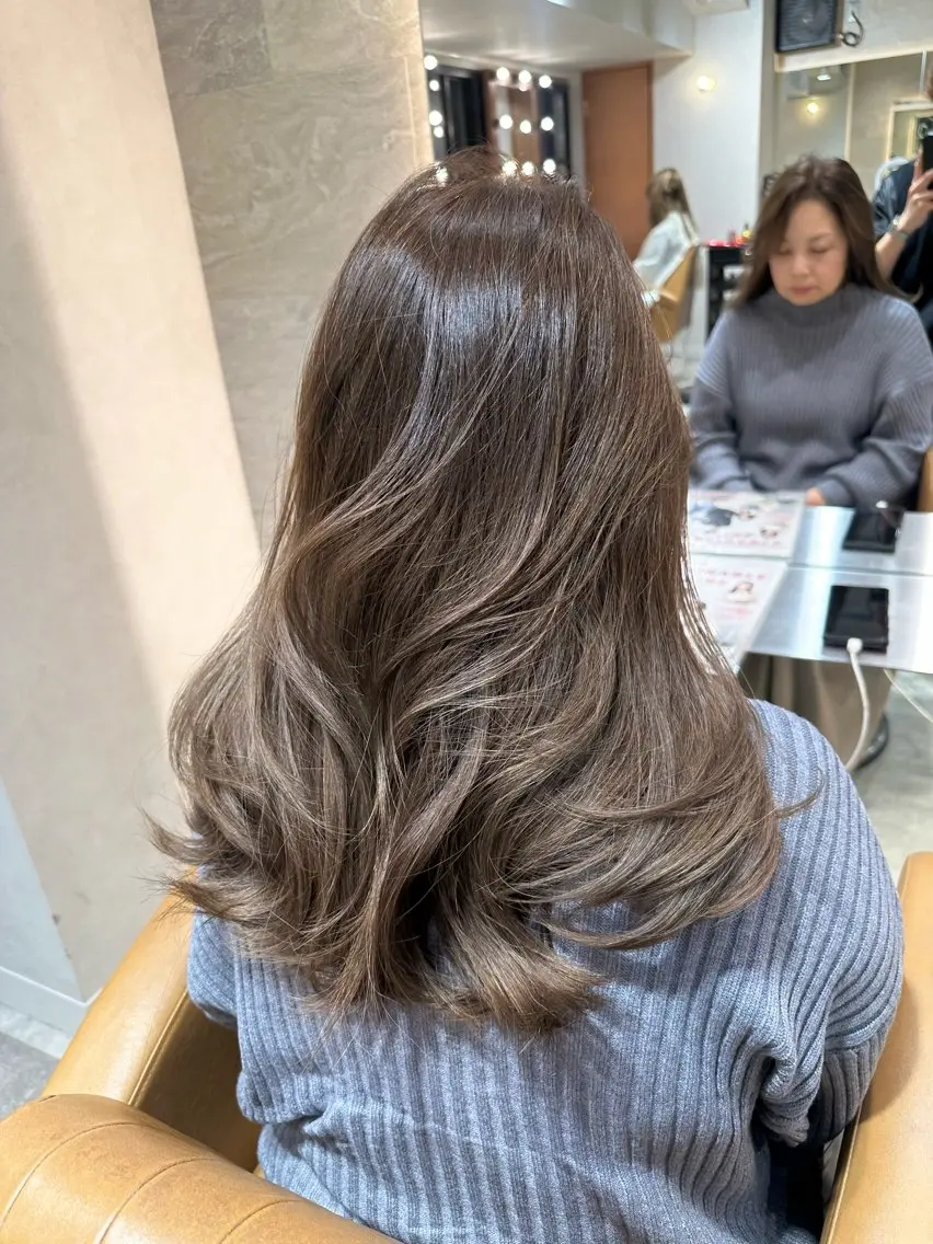 セミロング カット ヘアカラー トリートメント ヘアセット 銀座副店長/レイヤー /髪質改善/田島のヘアスタイル