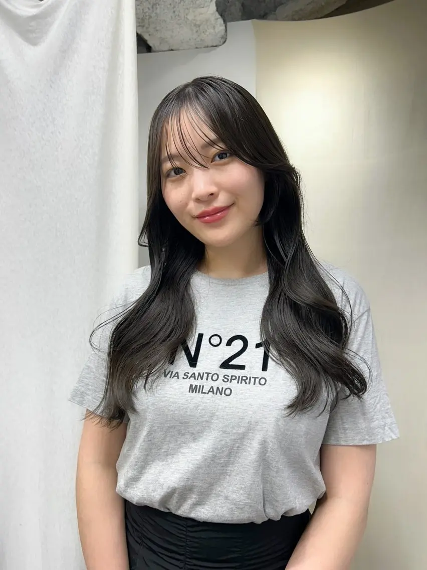 ロング カラー ケアカラー ヘアカラー AKO .のヘアスタイル