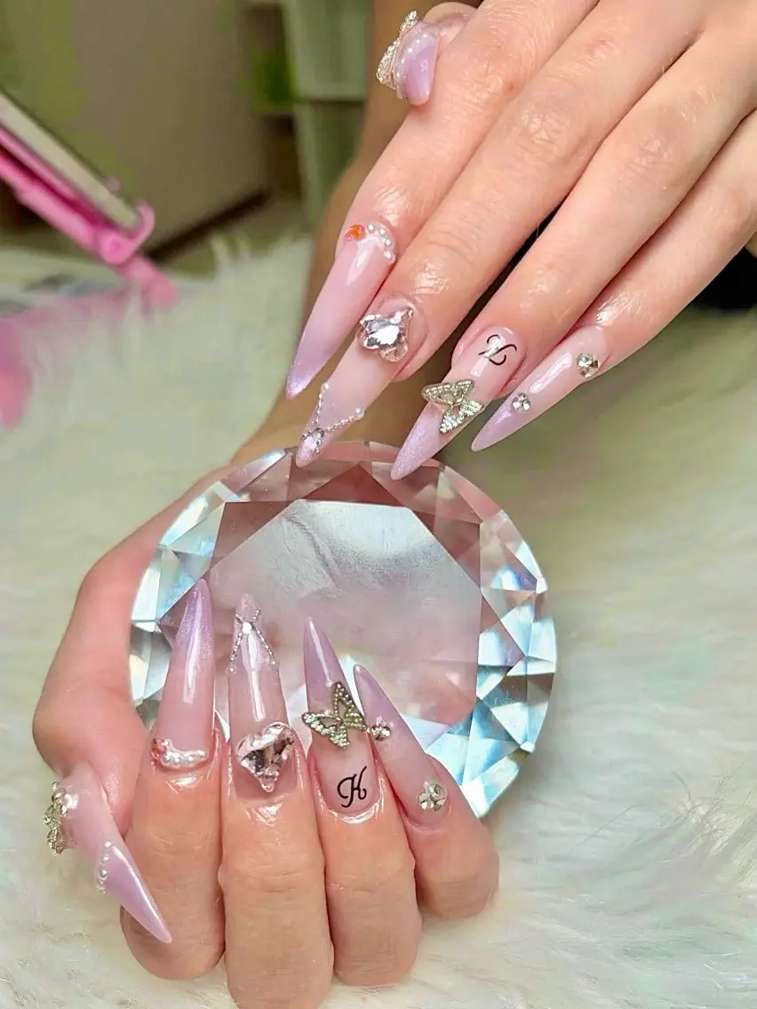 ネイル アートネイル ボルドー フレンチネイル ジェルネイル 氷ネイル・うるうるネイル ハンドネイル Yuki nail salon Anのネイルデザイン