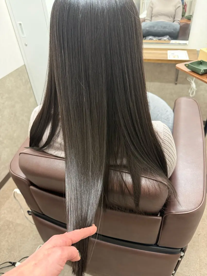 ロング カット トリートメント 半個室 サロン🪽新宿3丁目のヘアスタイル