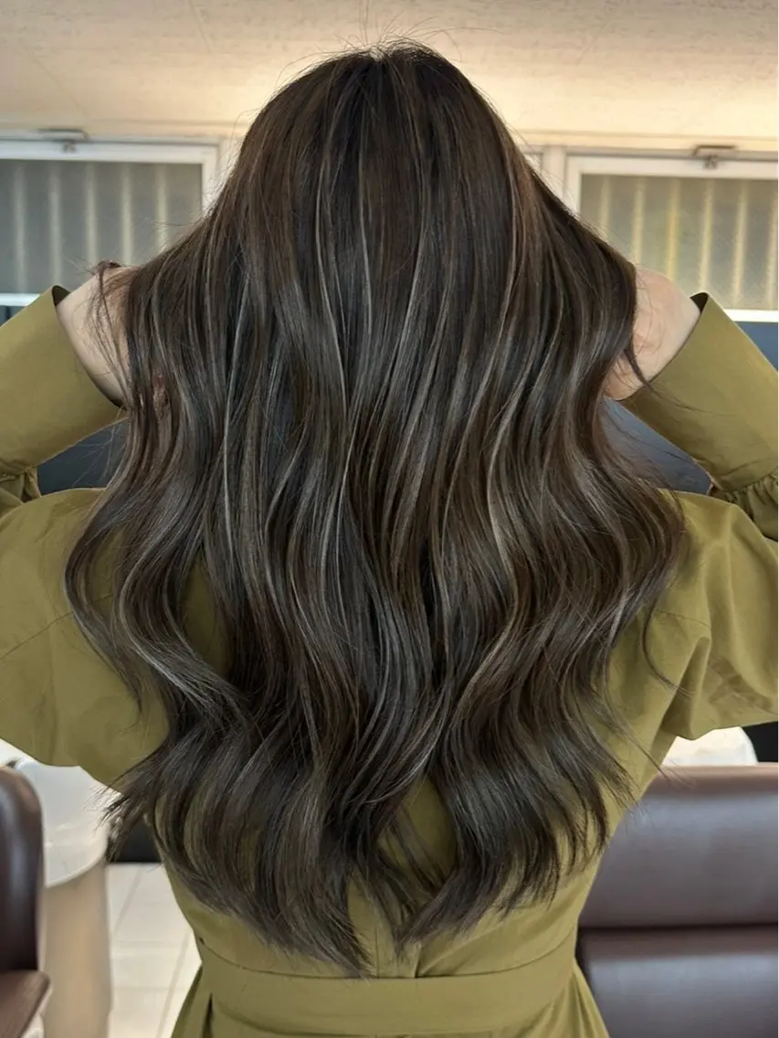 ロング カラー カット ヘアカラー レイヤーカット 早崎太生のヘアスタイル