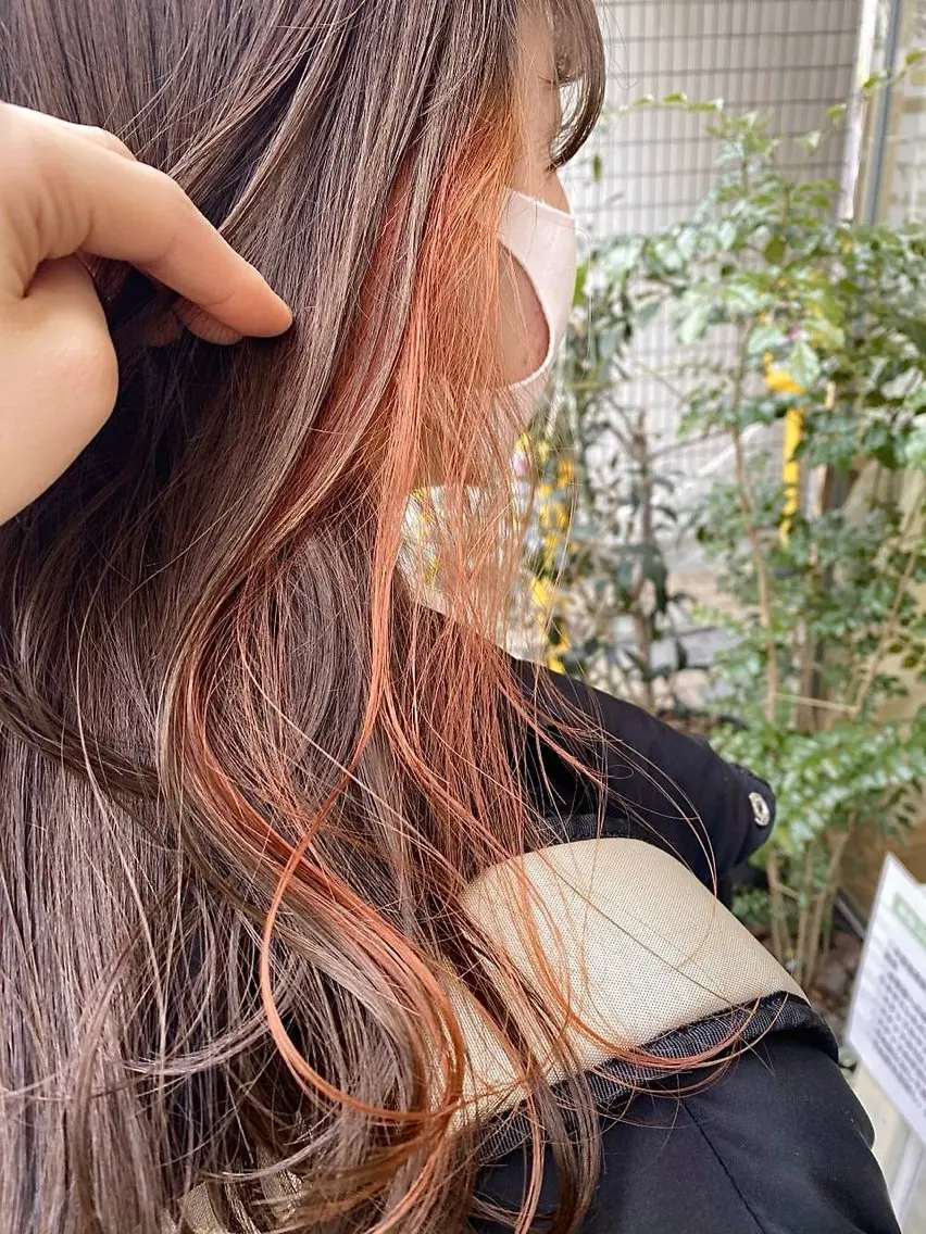 ミディアム カラー インナーカラー オレンジ 菊池 純香のヘアスタイル