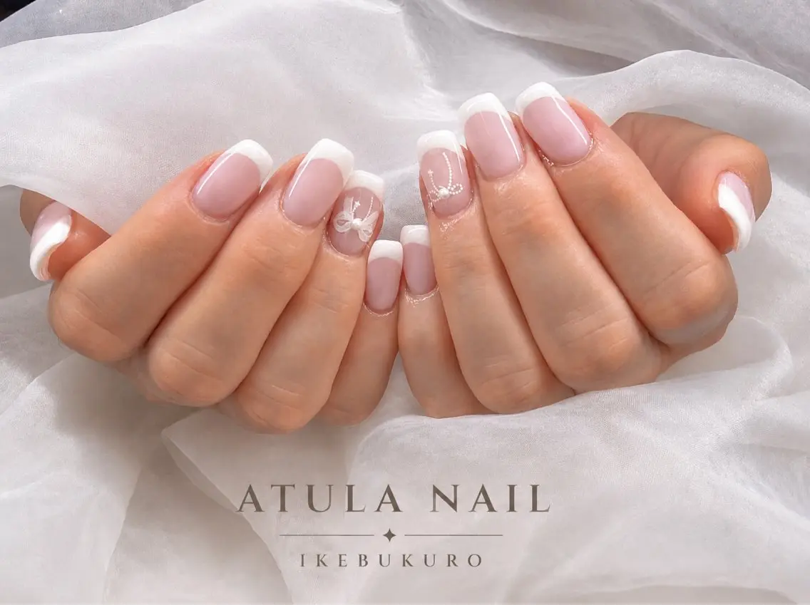 ネイル 長さ出し フレンチネイル リボン ネイルチップ ホワイト ハンドネイル Atula nail Momoのネイルデザイン