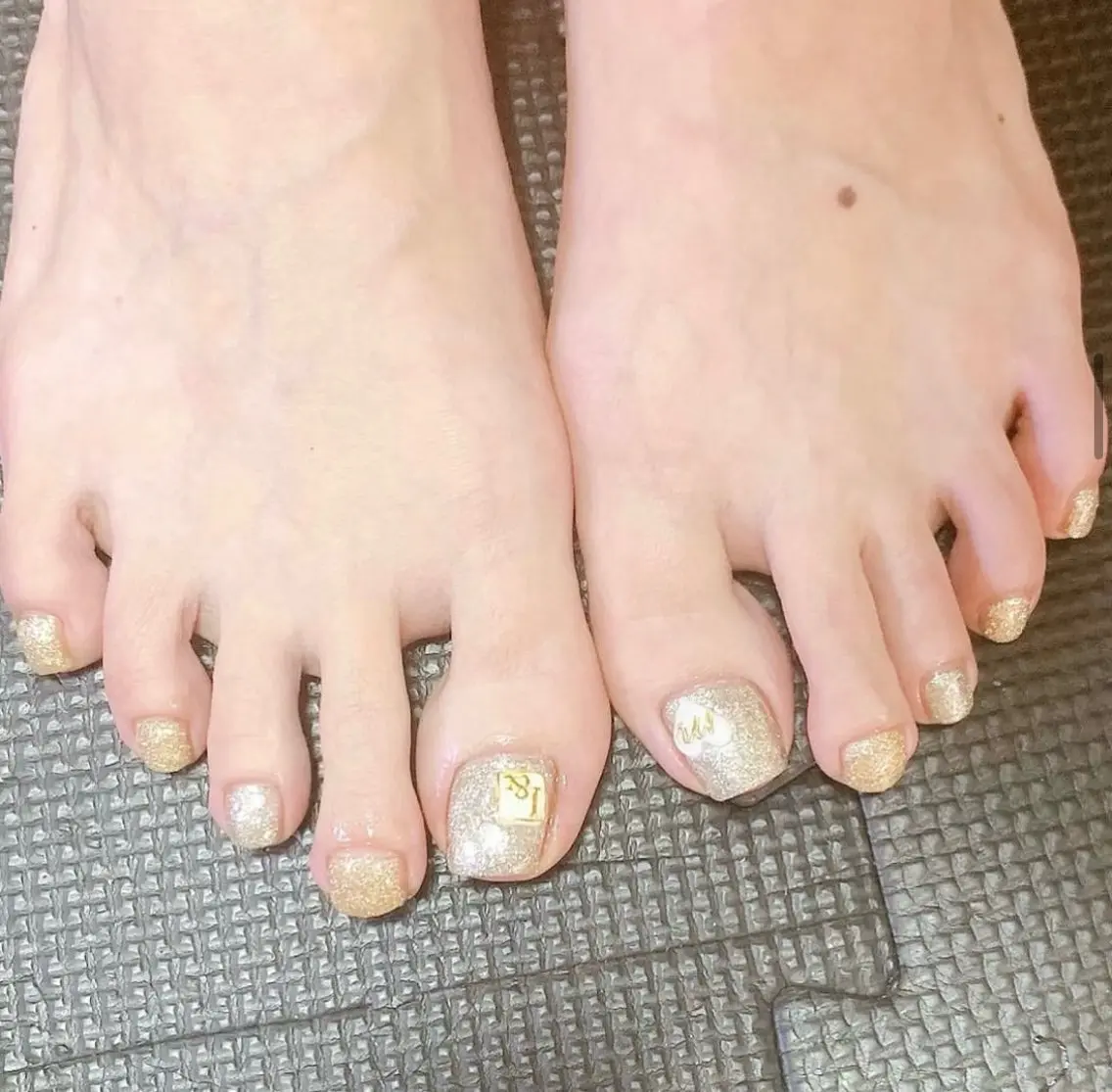 初回限定価格🧡 ワンカラー・フットネイル（オフなし）の写真