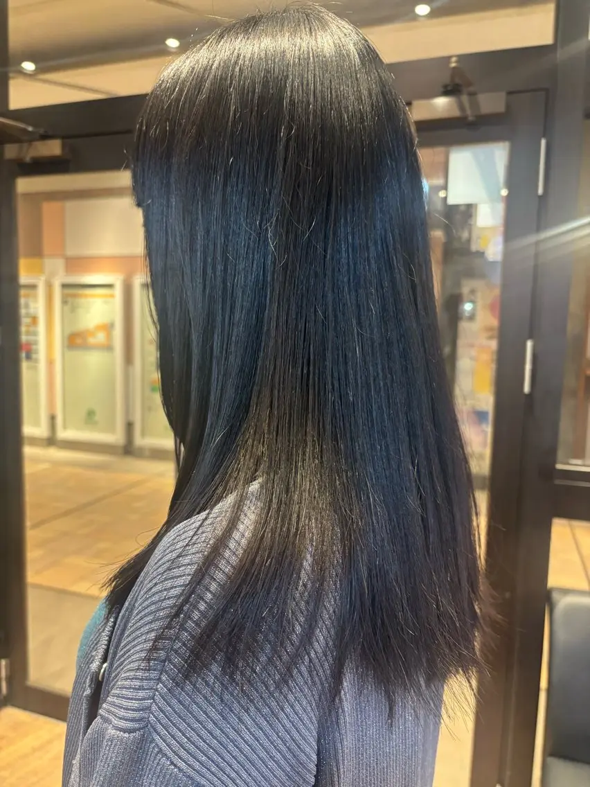 ロング レイヤーカット カット 🎀ワンレンボブ🎀 ワンカラー　あゆみのヘアスタイル