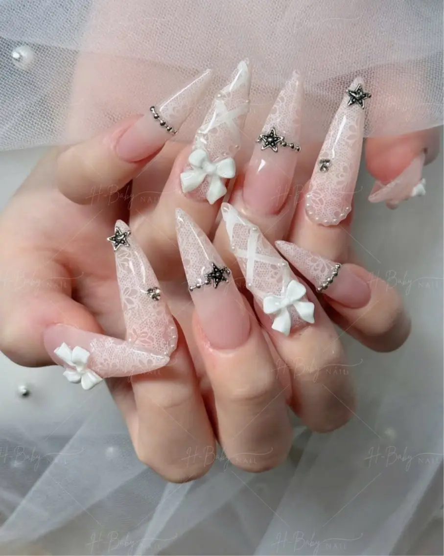 ネイル オーロラネイル フレンチネイル ジェルネイル ハロウィン 韓国ネイル ハンドネイル H.baby Nail Salonのネイルデザイン