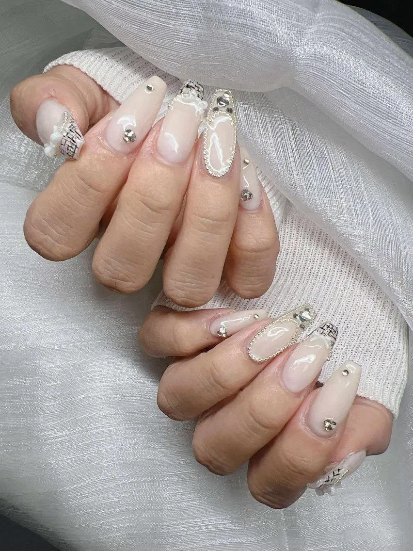 ネイル 長さ出し グラデーション 卒業式 キラキラネイル マグネットネイル ハンドネイル Lee Nailsのネイルデザイン