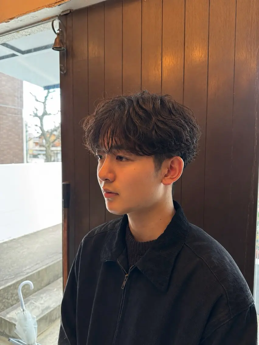 パーマ メンズ 丹生 滉太のヘアスタイル