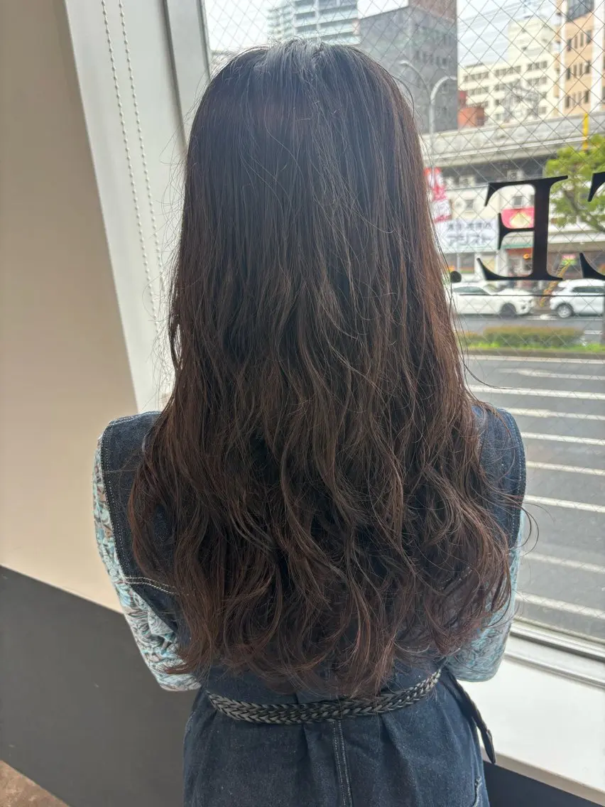 セミロング パーマ セミロングパーマ デジタルパーマ 穐田 航のヘアスタイル