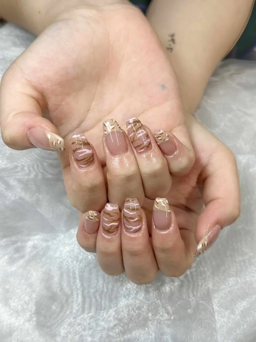 ネイル Iconic Nailのネイルデザイン