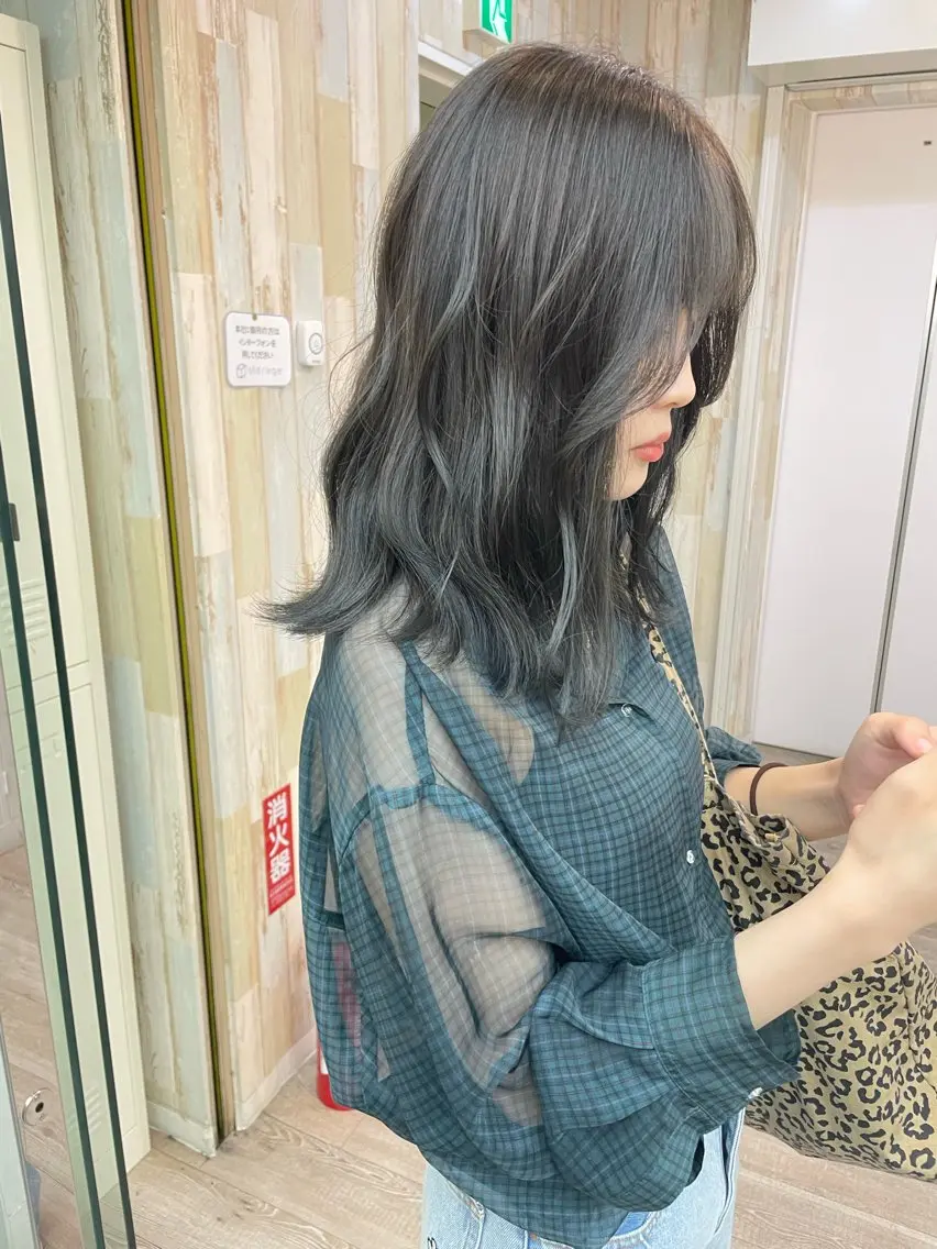 ロング カラー ベージュカラー ブルーカラー ブルージュ 透明感カラー カット ヘアカラー トリートメント HIKARU副店長/ ✨️髪質改善のヘアスタイル