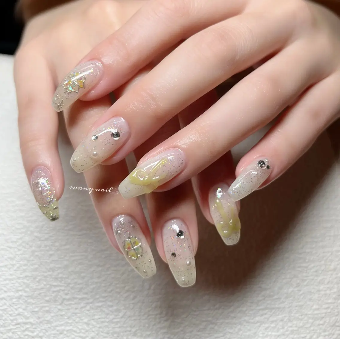 ネイル ジェルネイル ラメ(グリッター) ミラーネイル パラジェル シルバー sunny nailのネイルデザイン