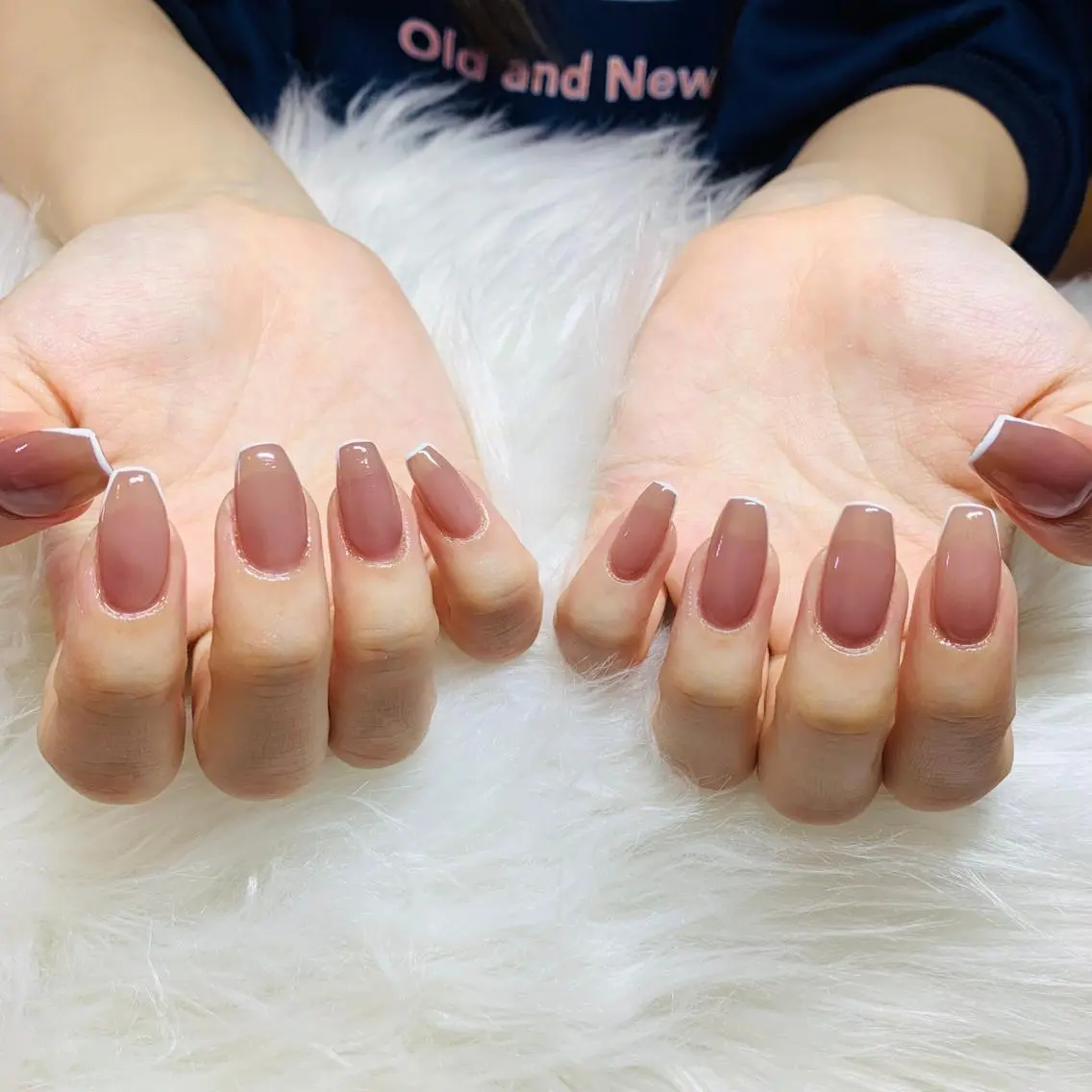 うる艶ワンカラー💅豊富なカラーより2色選べます✨ケア込みの写真