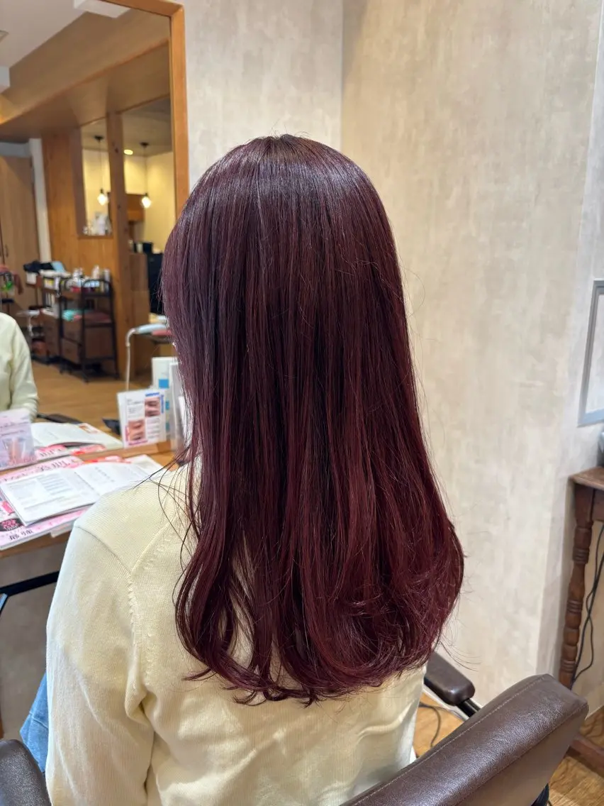 ロング カラー レッドカラー レイヤーカット ローレイヤー カット ヘアカラー トリートメント レイヤー/髪質改善 山口 恋のヘアスタイル