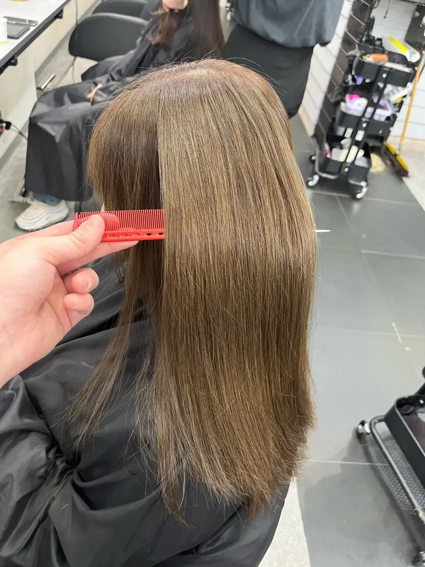 ミディアム カラー ブリーチ ヘアカラー トリートメント ブリーチ有無Wカラー メンズパーマ大成のヘアスタイル