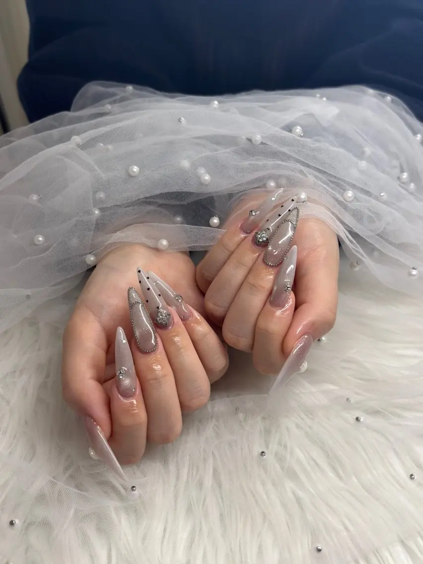 ネイル ハンドネイル PLATA 未来のネイルデザイン