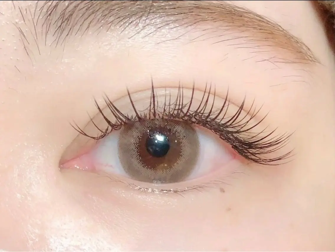 マツエク・マツパ カラーマツエク マツエク eyelist HANA🍒*+新宿のマツエク・マツパデザイン