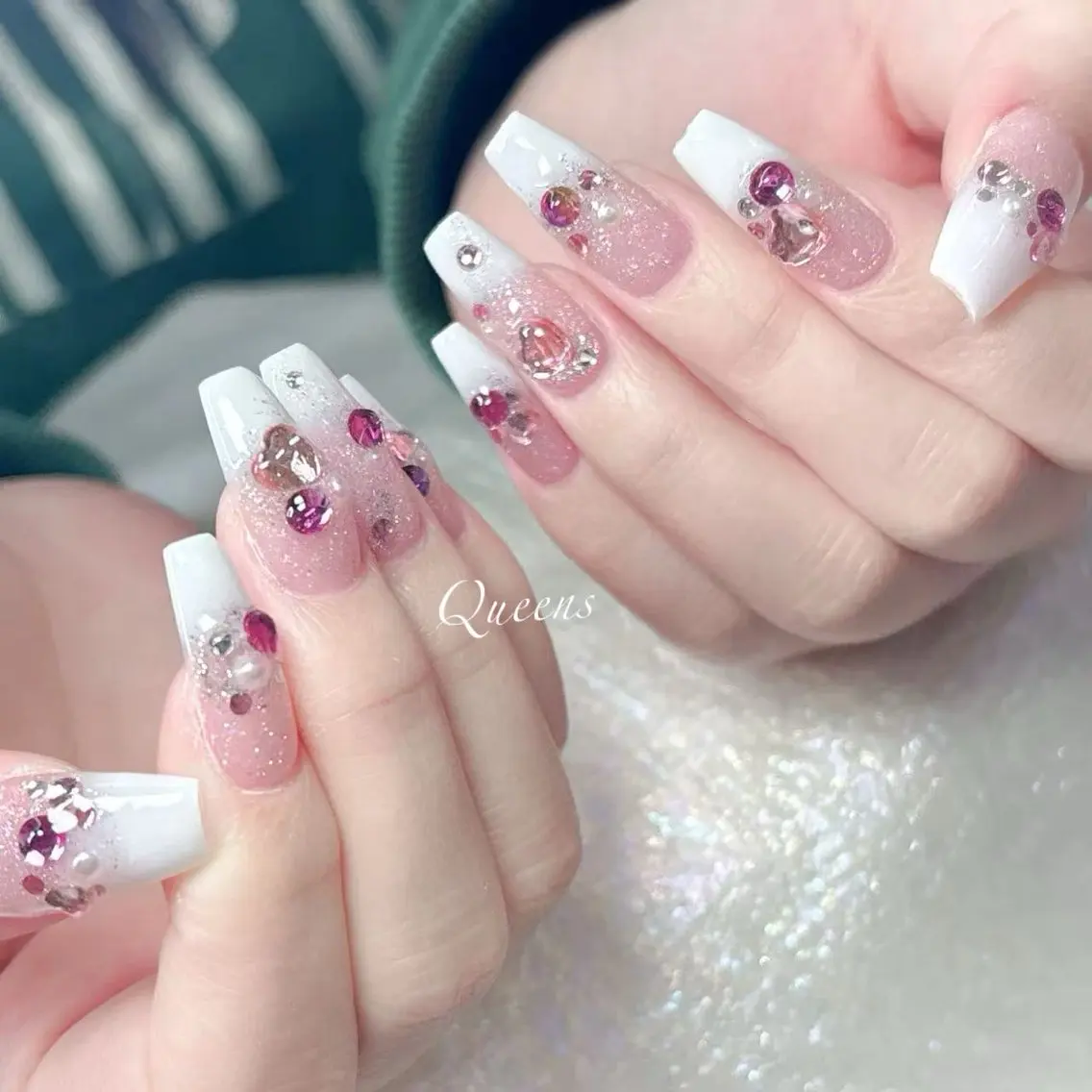 ネイル ハンドネイル Queens マオのネイルデザイン
