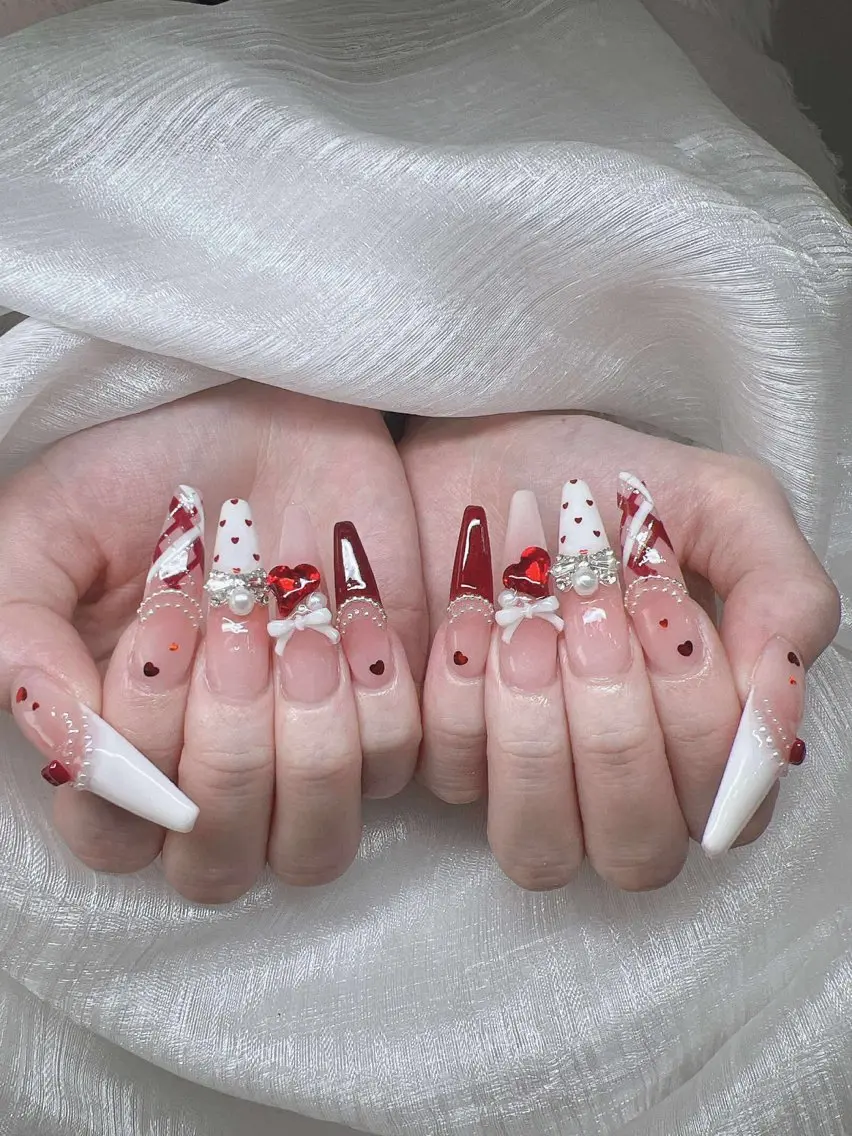ネイル 長さ出し グラデーション 卒業式 キラキラネイル マグネットネイル ハンドネイル Lee Nailsのネイルデザイン