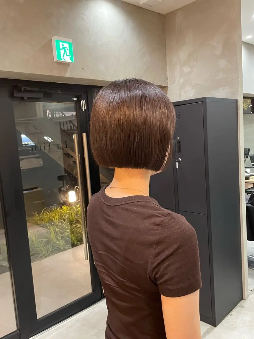 ミディアム ボブ la fith hinaのヘアスタイル