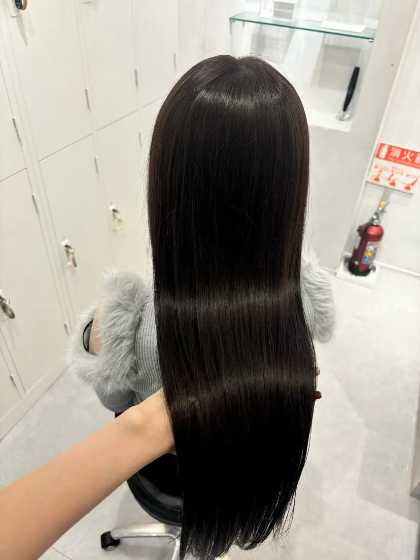 ロング カット 縮毛矯正 トリートメント hina /髪質改善/カラーのヘアスタイル