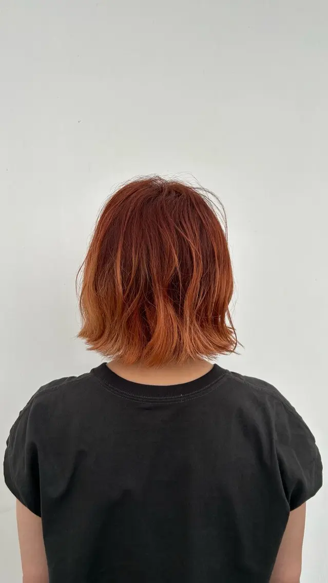 ミディアム カラー ブリーチ 坂崎 千帆のヘアスタイル